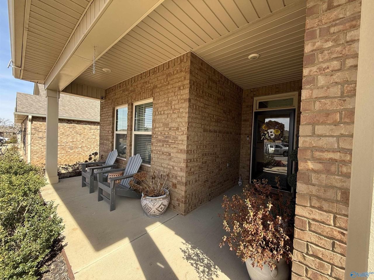 107 Donovan Dr - Photo 3 of 36