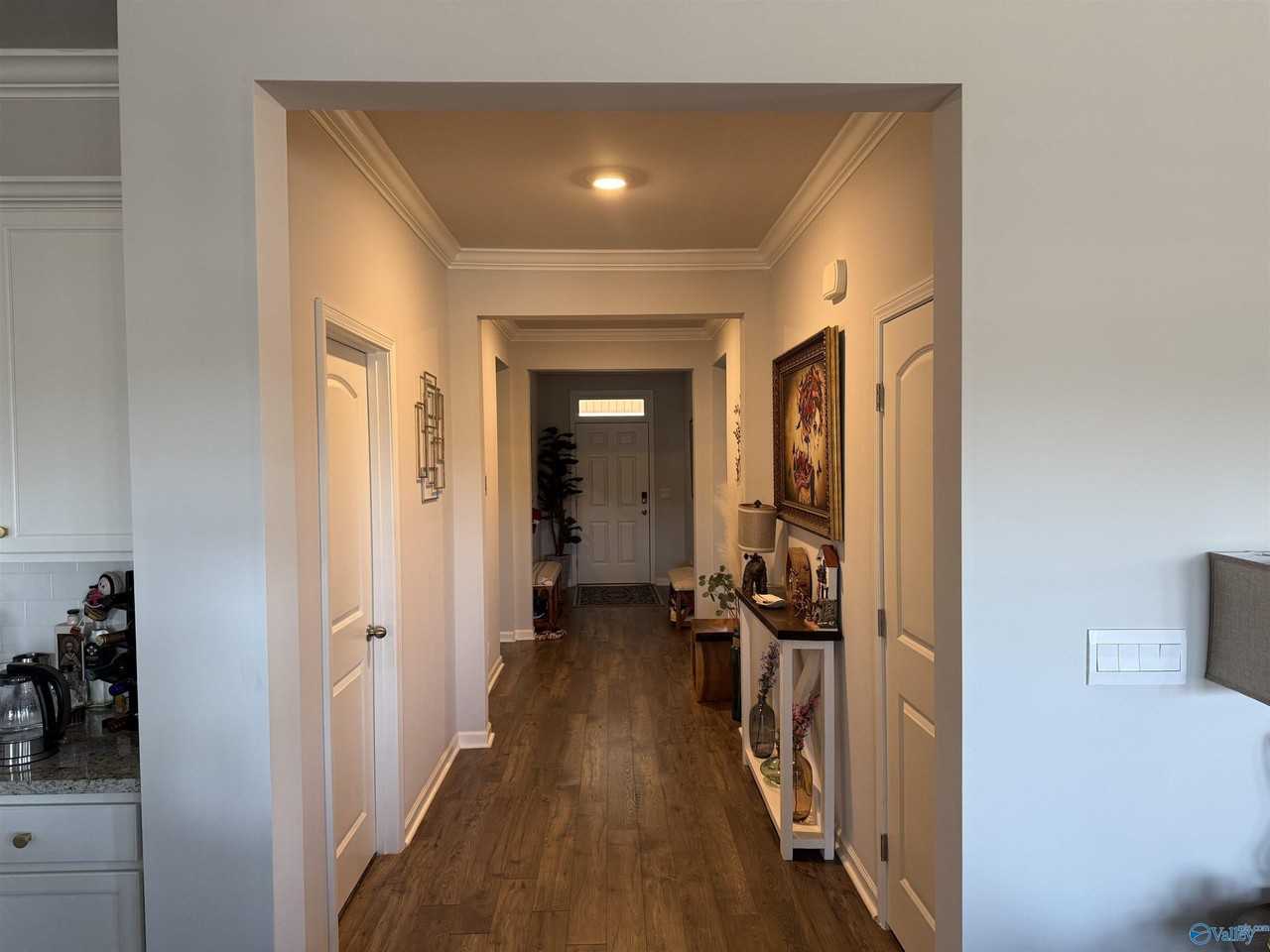 107 Donovan Dr - Photo 6 of 36