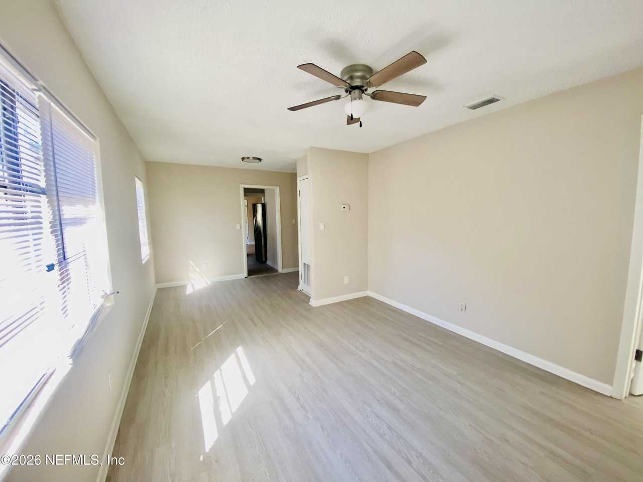 1737 W 24th St - Photo 5 of 16