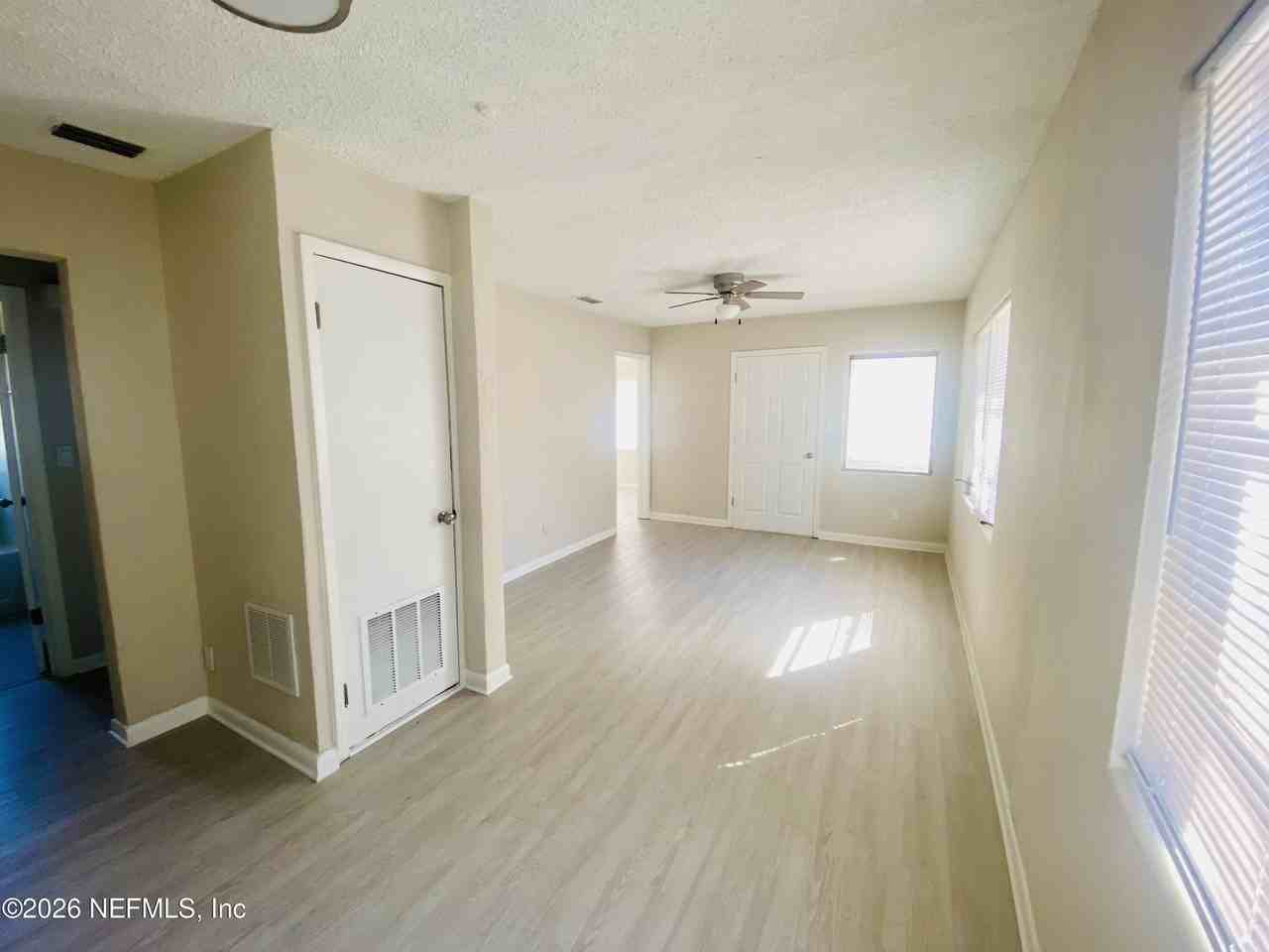 1737 W 24th St - Photo 6 of 16