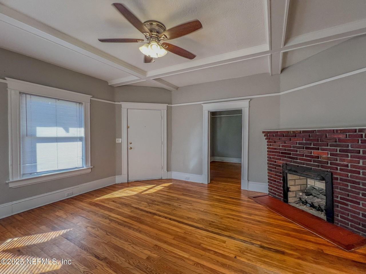 2805 Post St - Photo 6 of 28