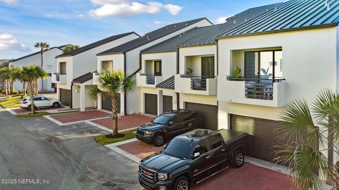 756 Spinnakers Reach Dr - Photo 5 of 50