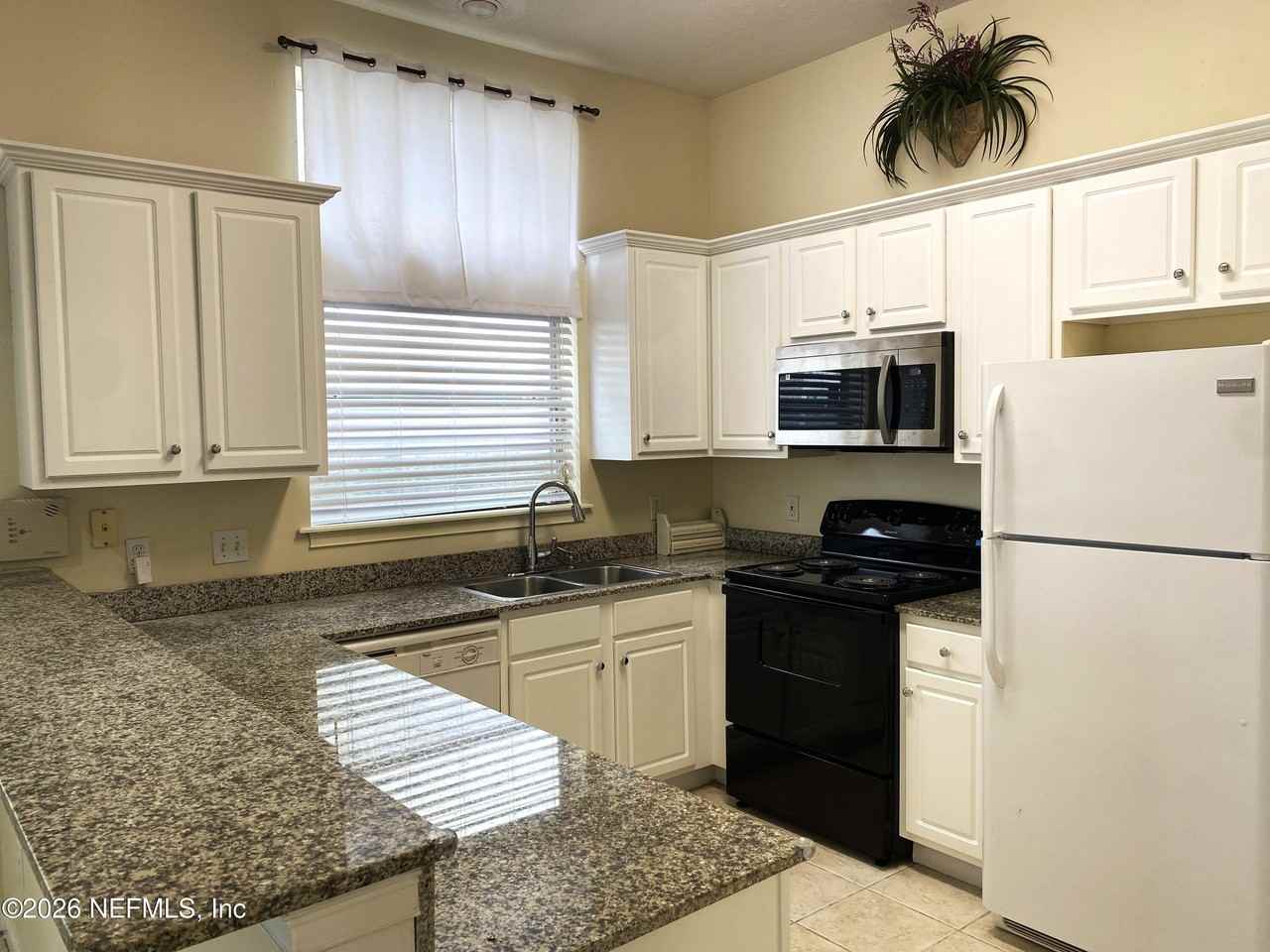 120 Seminole Rd - Photo 4 of 21