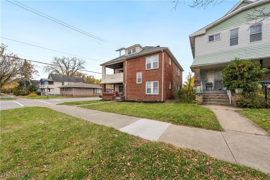 3740 E 151st St Unit Up - Photo 5 of 47