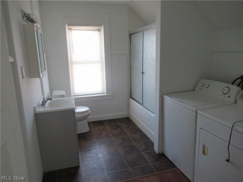 67 Woodrow Ave - Photo 6 of 16