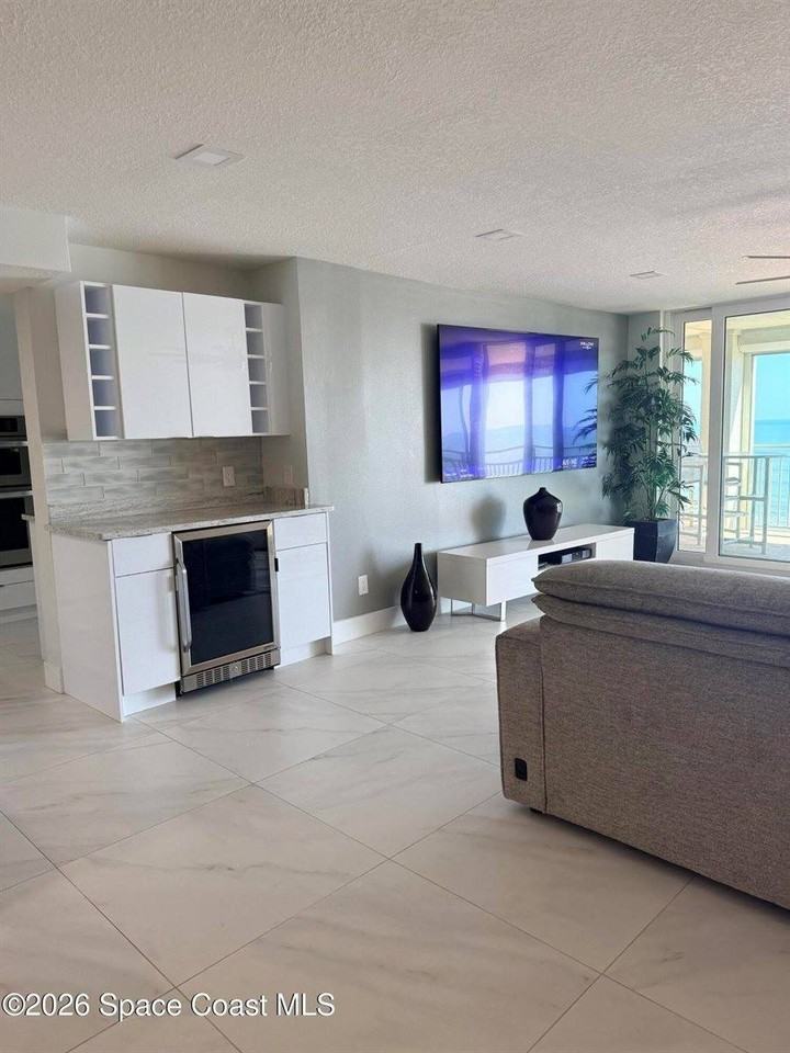 3223 S Atlantic Ave #605 - Photo 7 of 28