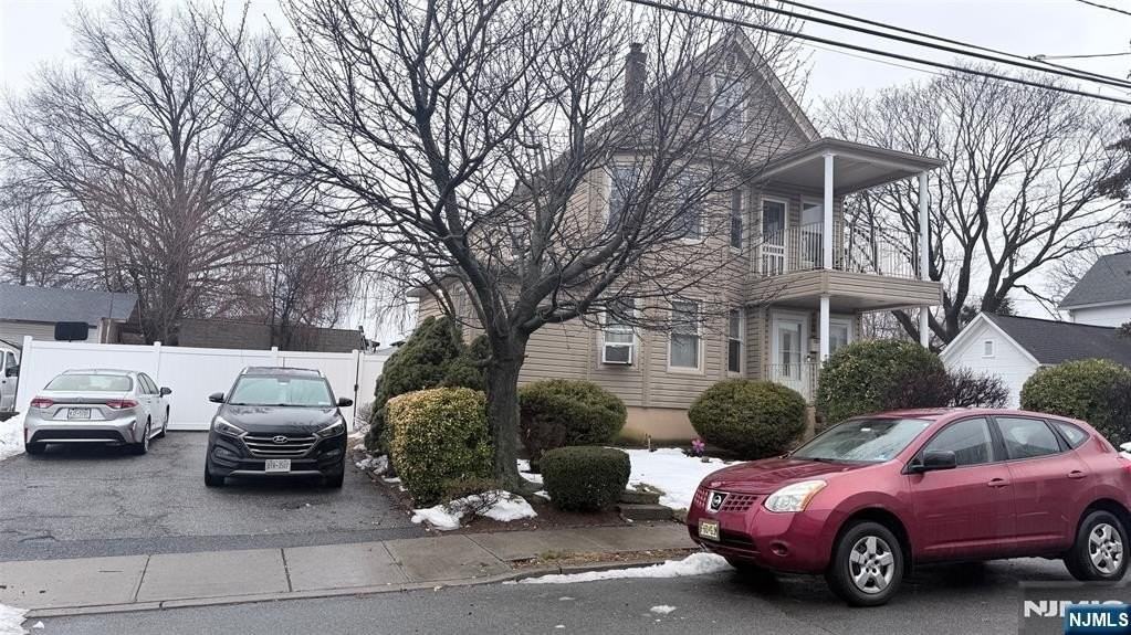 140 Liberty St - Photo 4 of 22