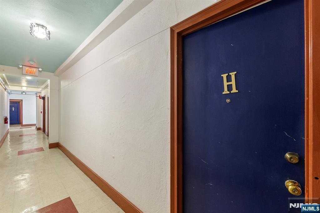 400 Deal Lake Drive 7H & 7G - Photo 2 of 47