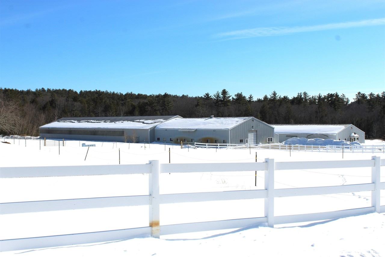 98 Blakes Hill Rd - Photo 2 of 29