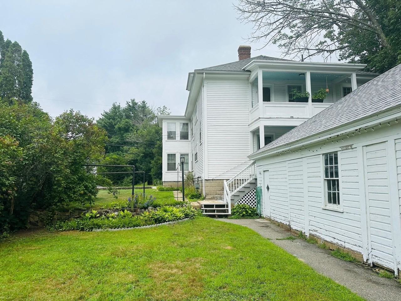 234 High St #A - Photo 2 of 18