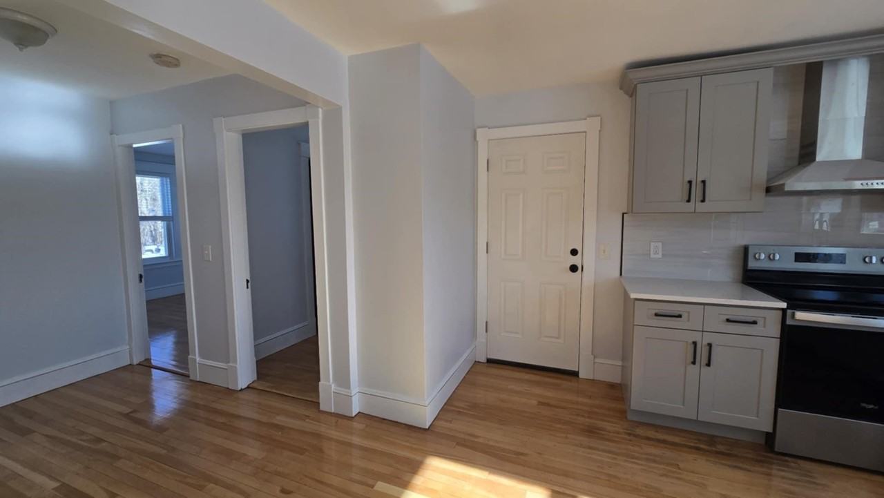 234 High St #A - Photo 4 of 18