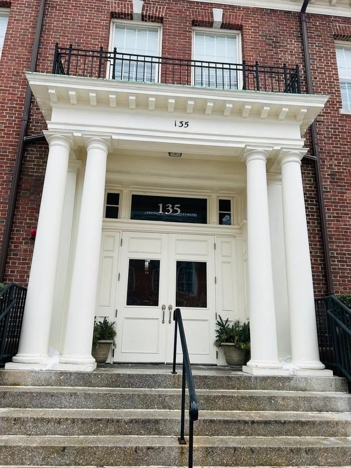 135 Daniel St #A302 - Photo 2 of 36