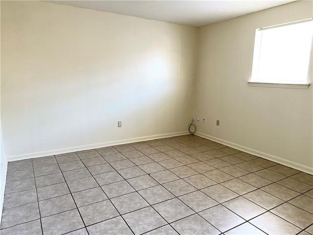 1249 Carrollton Ave - Photo 7 of 7