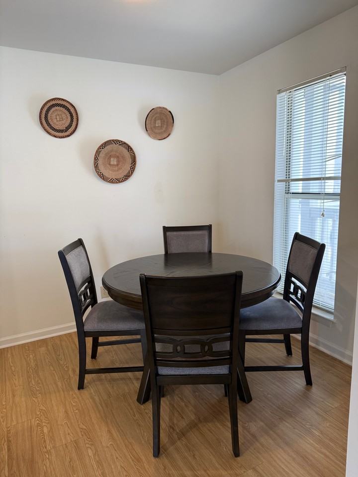 11 Hamiltons Bay Ct #11-833 - Photo 3 of 8