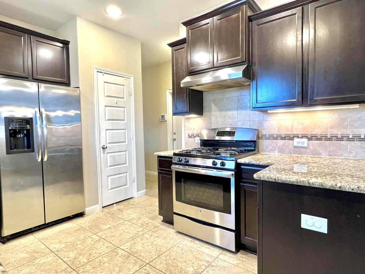 18001 Moreto Loop #1 - Photo 7 of 22