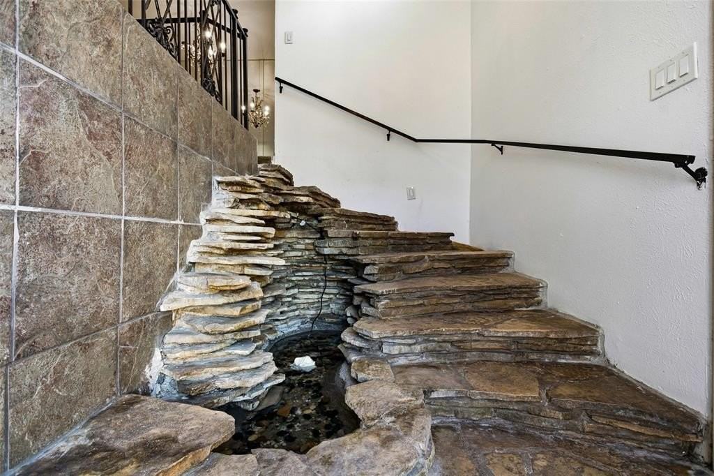 5338 Wonder Dr - Photo 5 of 26