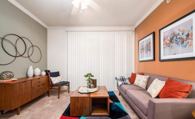 2200 S Uecker Dr - Photo 2 of 10