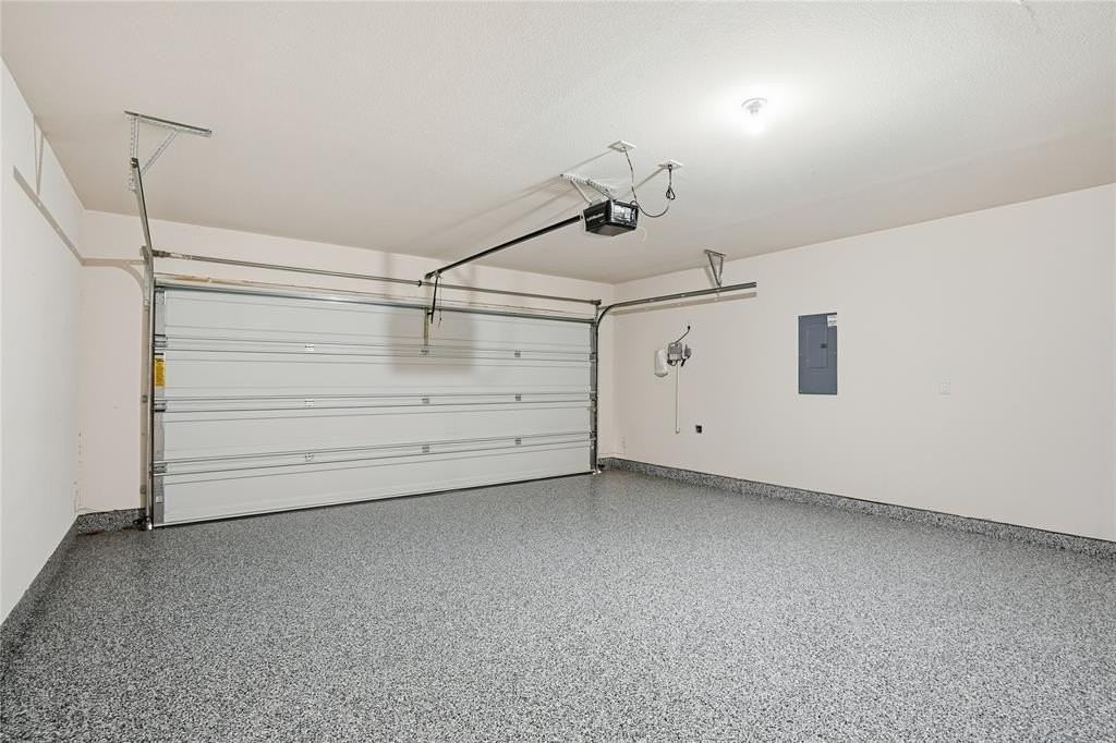 812 Indigo Rd - Photo 4 of 28