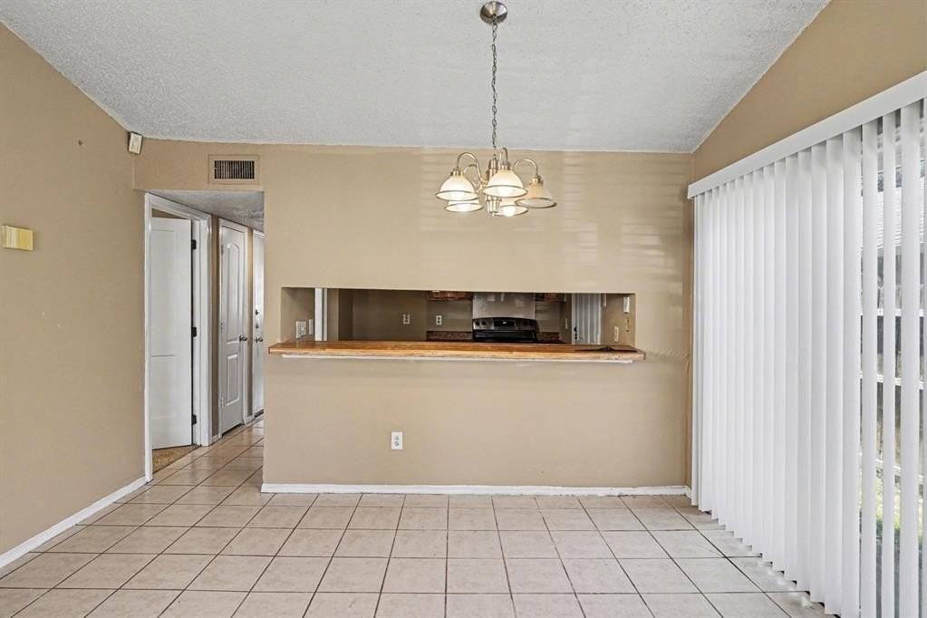 10328 Chelmsford Dr - Photo 6 of 26