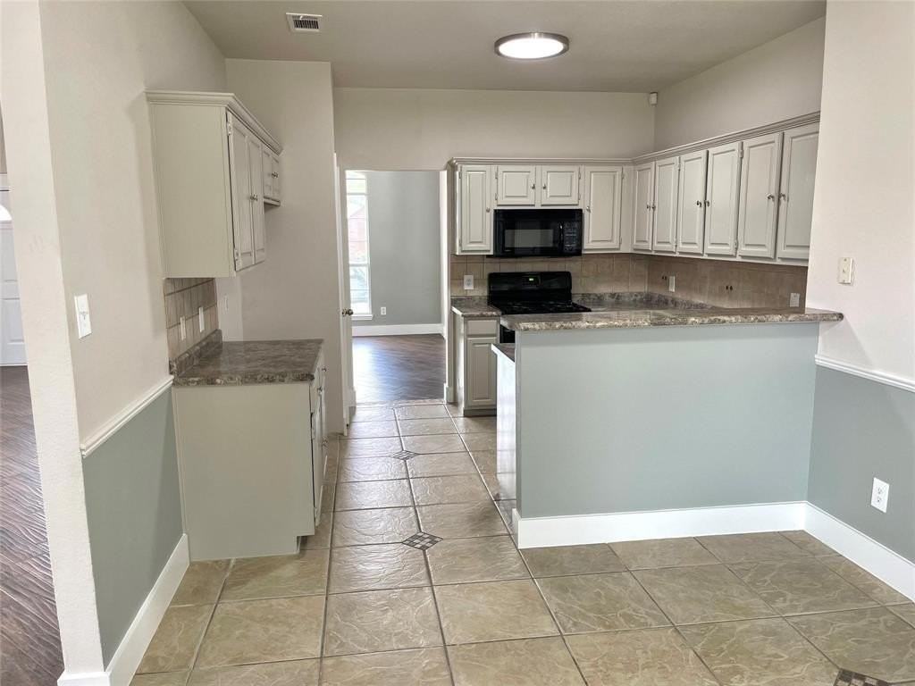 6706 Bluebell Dr - Photo 7 of 20