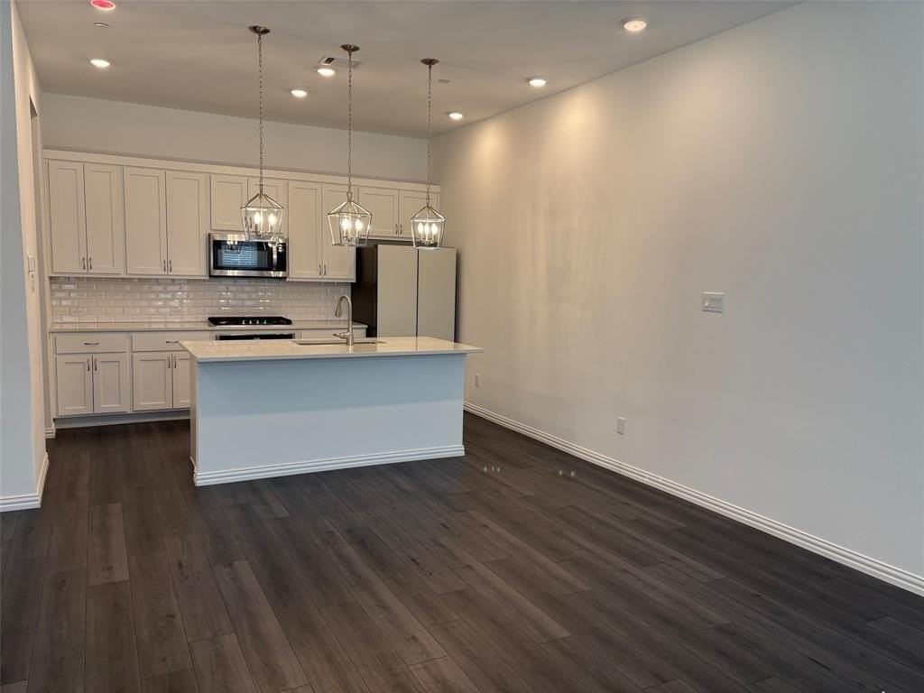 2241 Adena Springs Dr - Photo 5 of 21