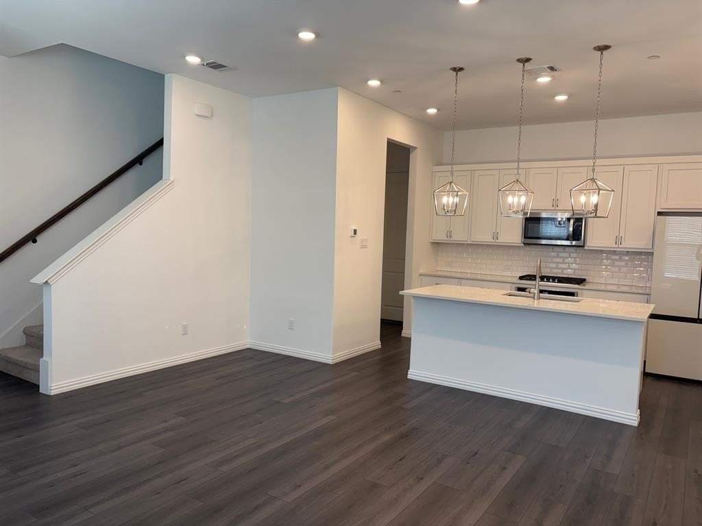 2241 Adena Springs Dr - Photo 6 of 21