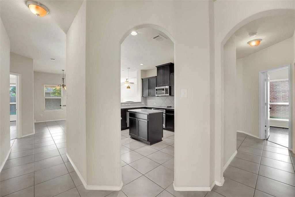 117 Mount Olive Ave - Photo 4 of 37