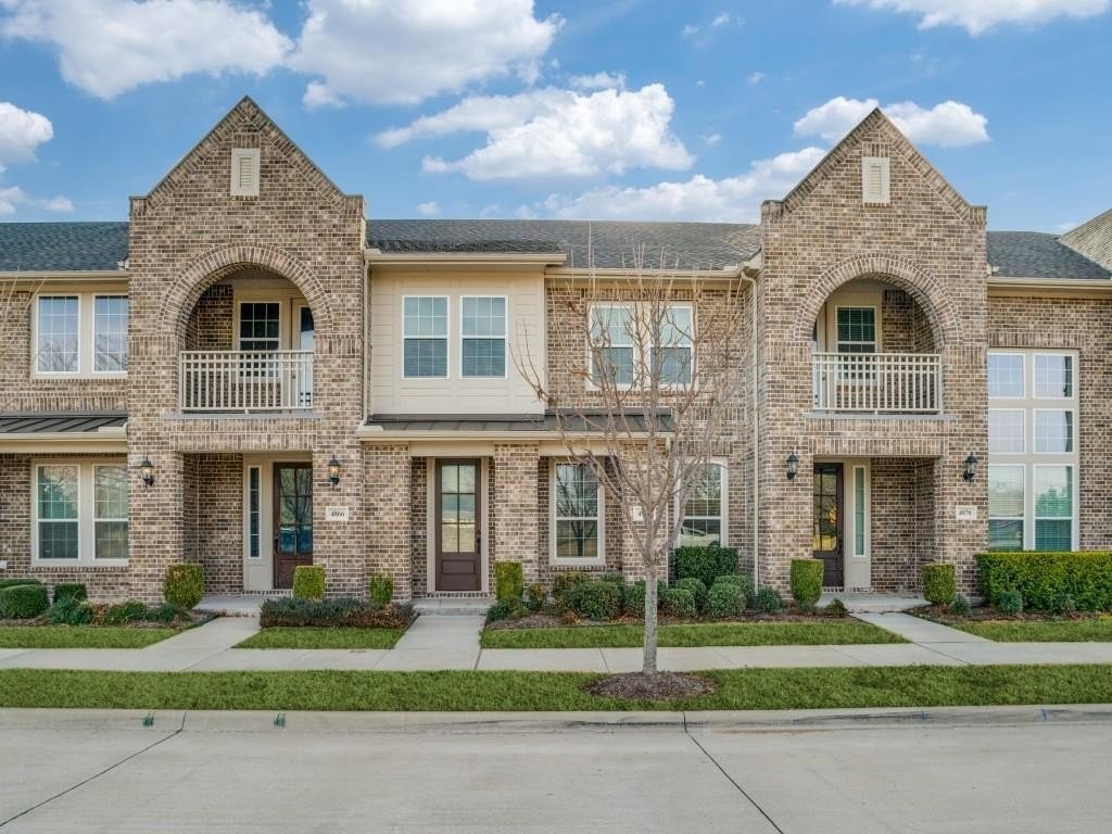 4868 Woodruff Way - Photo 2 of 15