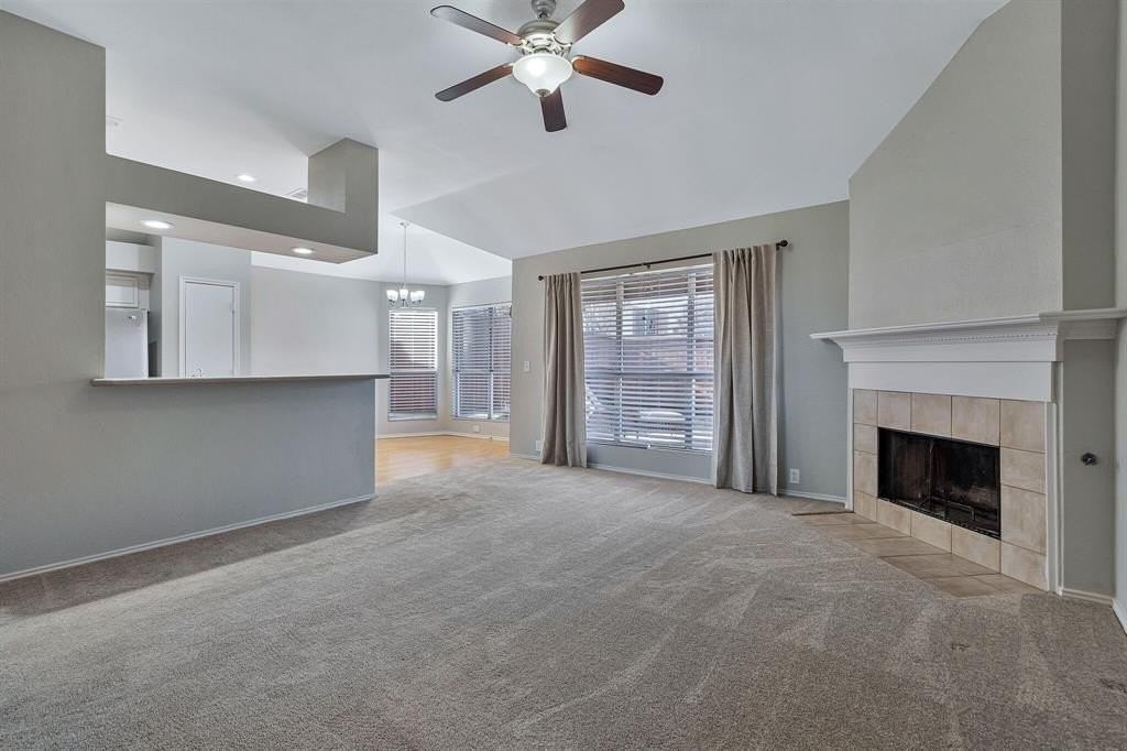 2505 Woodhaven Dr - Photo 4 of 25