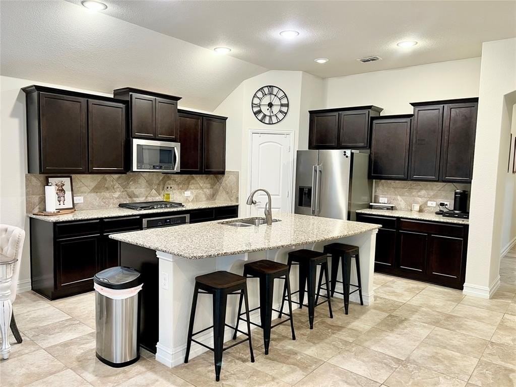 2341 Olivia Ln - Photo 4 of 39