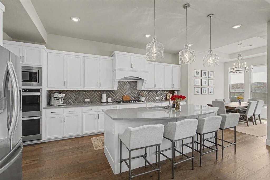 1521 13th St - Photo 3 of 40