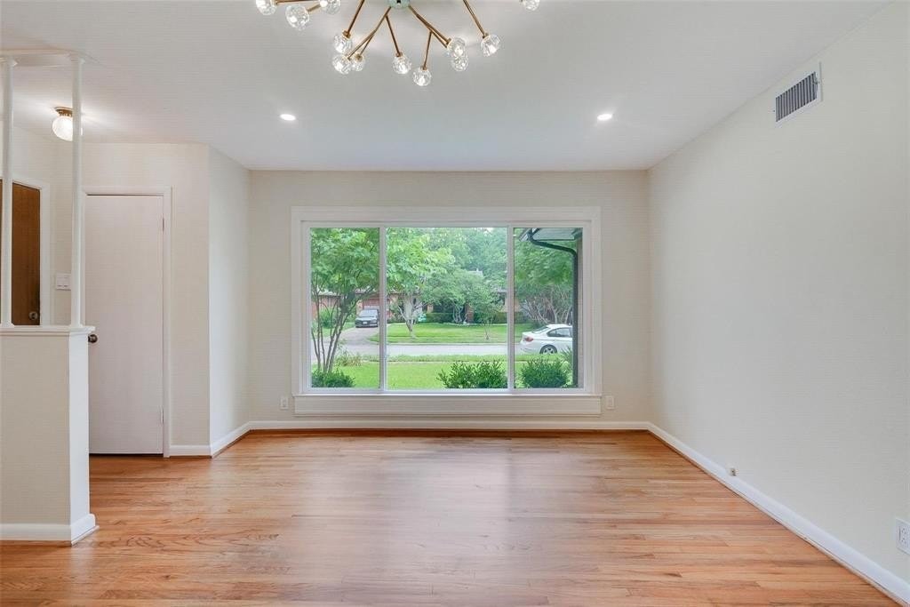 2608 Klondike Dr - Photo 3 of 24