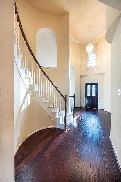 9208 Longview Dr - Photo 7 of 38