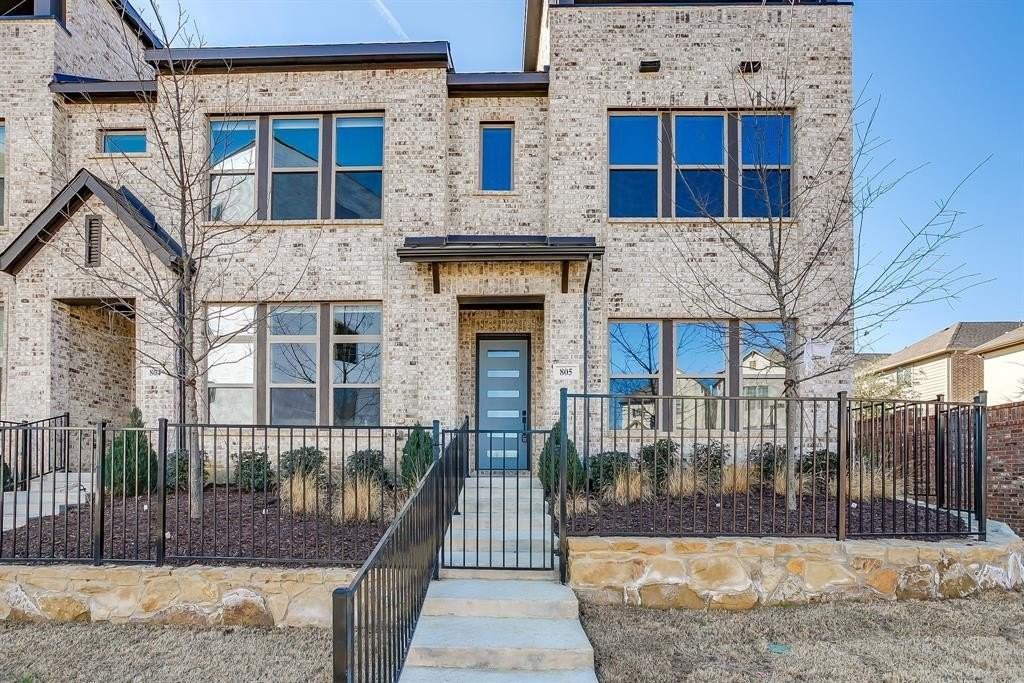 4847 Fuller Ct #805 - Photo 3 of 39