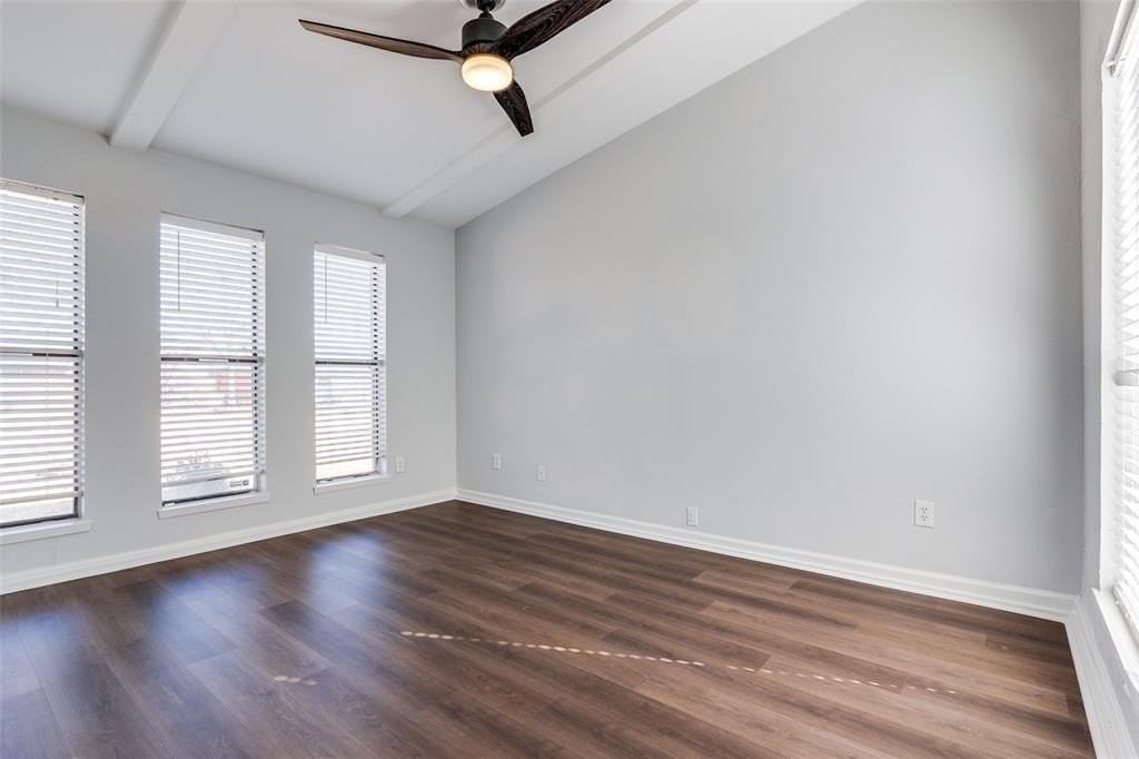 2700 Chancellor Dr - Photo 5 of 26