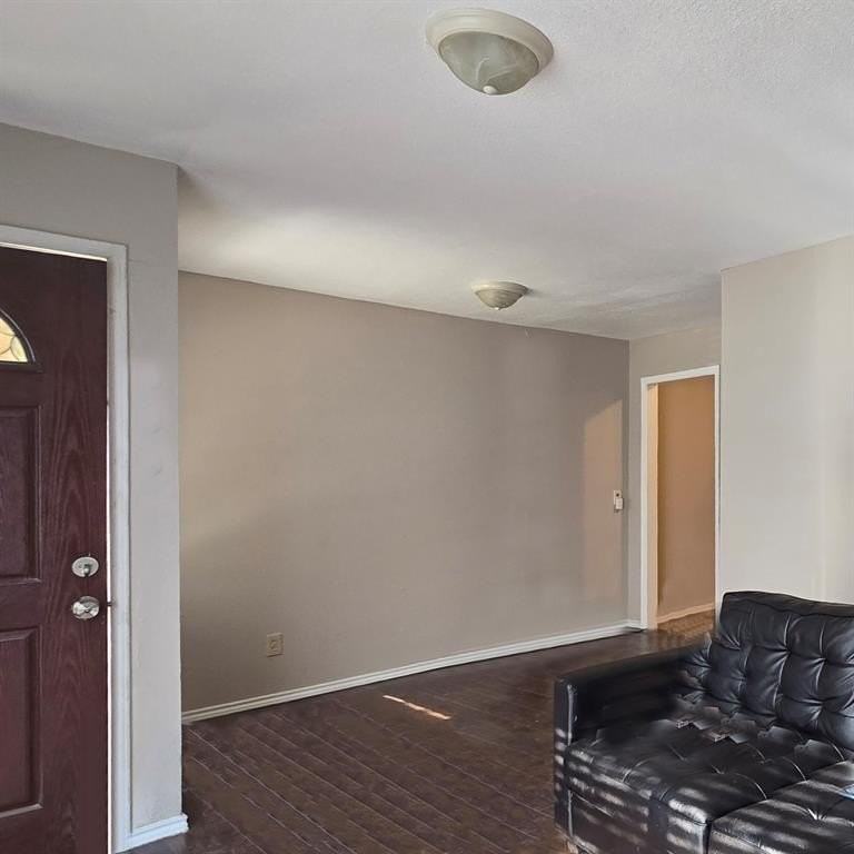 8307 Bunche Dr - Photo 7 of 32