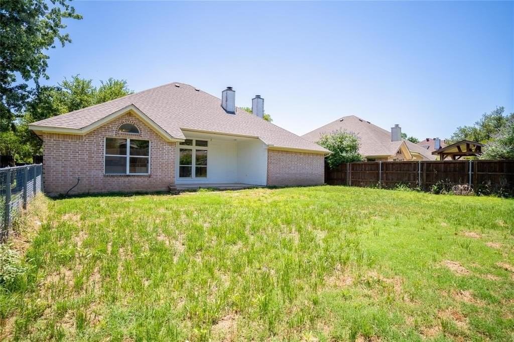 492 Shade Tree Cir - Photo 4 of 20