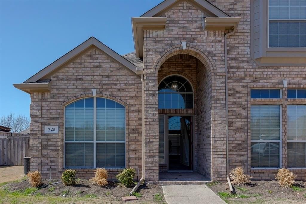 725 Morningside Trl - Photo 6 of 21