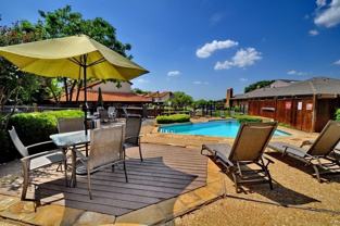 2610 Lakehill Ln #17C - Photo 1 of 1