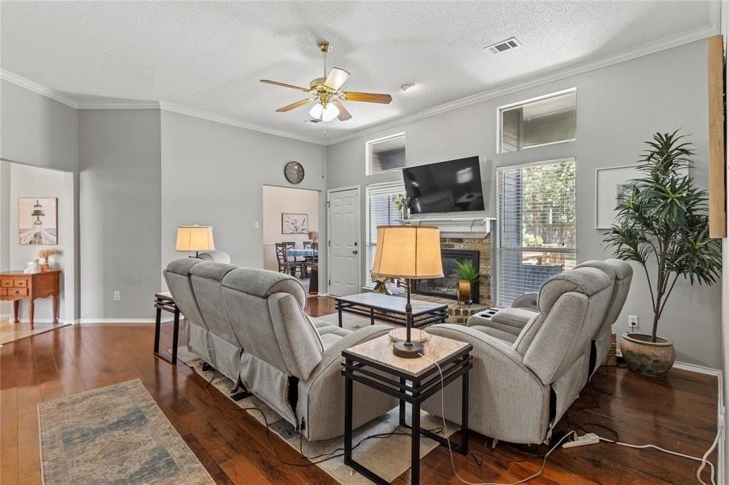 6711 Landover Hills Ln - Photo 5 of 29