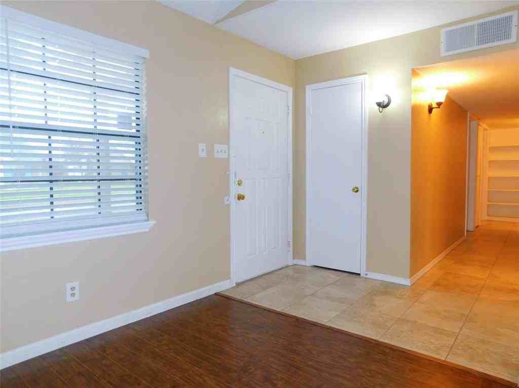 5808 Trego Cir - Photo 2 of 20