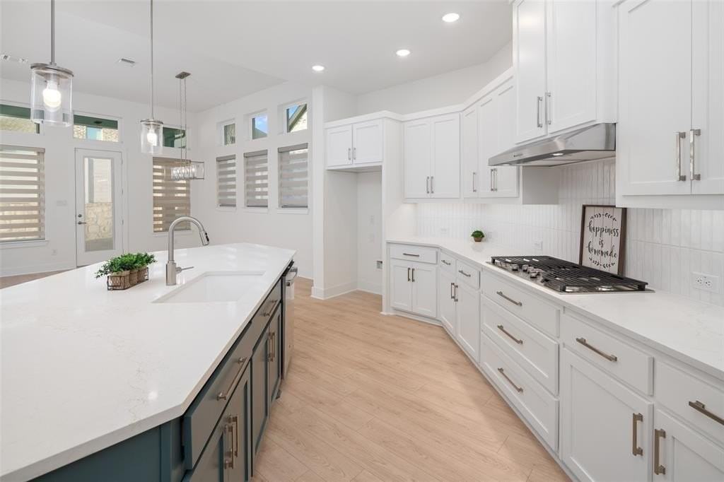 3500 Mescalbean Dr - Photo 6 of 20