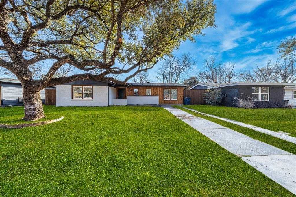 2360 San Marcus Ave - Photo 2 of 25