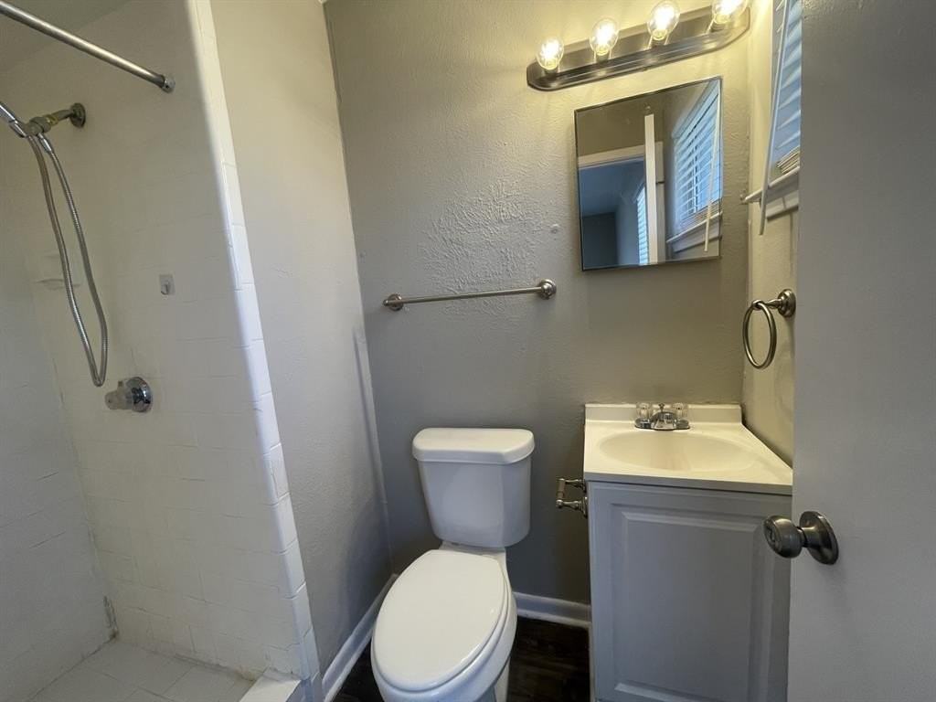 2513 Greenway St - Photo 5 of 10