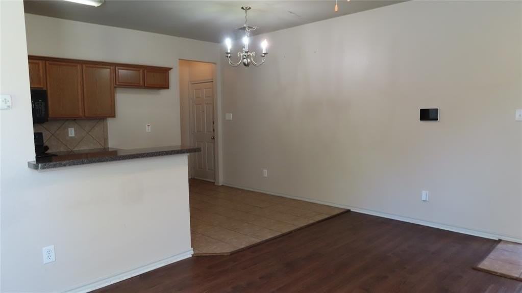 1260 Redman Ave - Photo 4 of 13