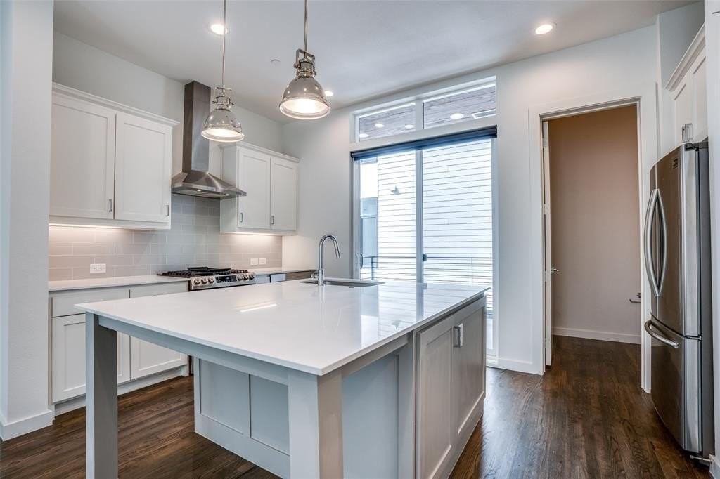 2170 Bennett Ave #106 - Photo 5 of 16