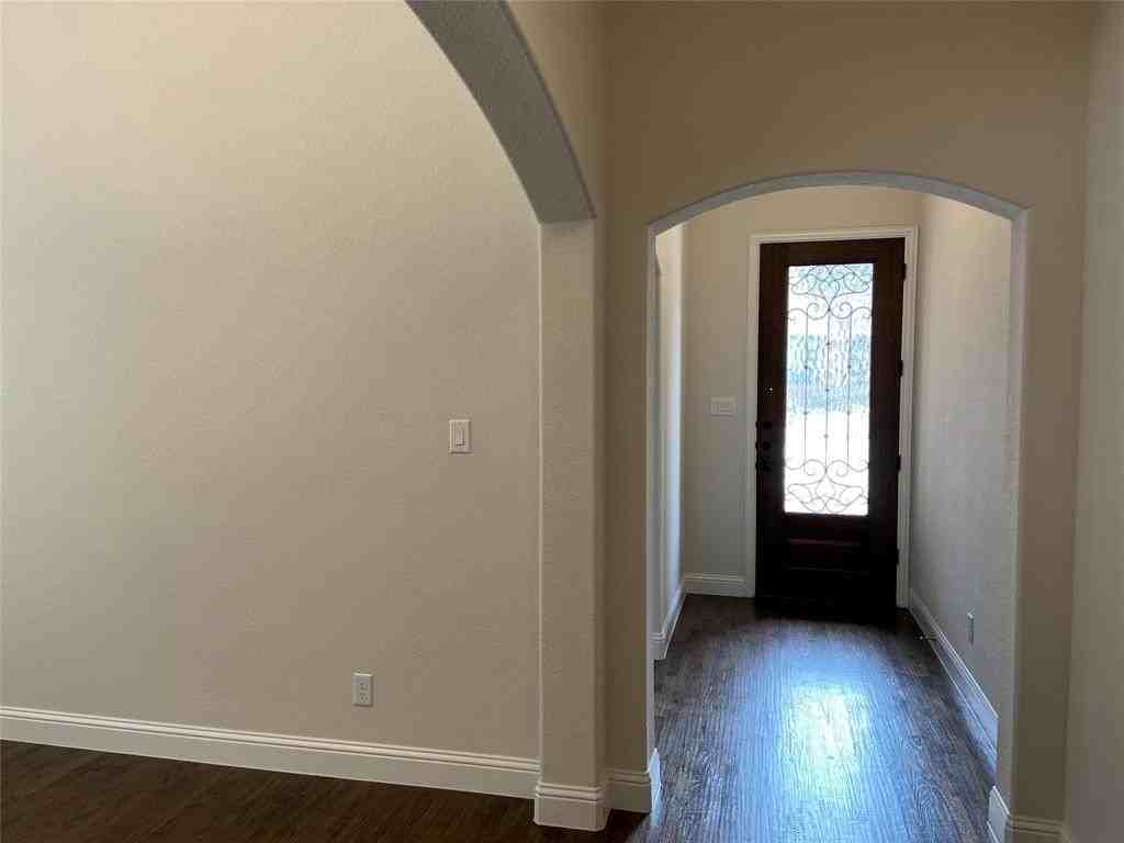 16217 Bidwell Park Dr - Photo 2 of 22