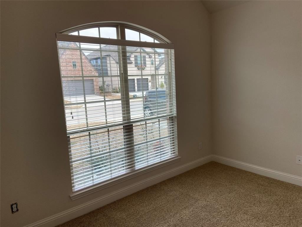 16217 Bidwell Park Dr - Photo 4 of 22