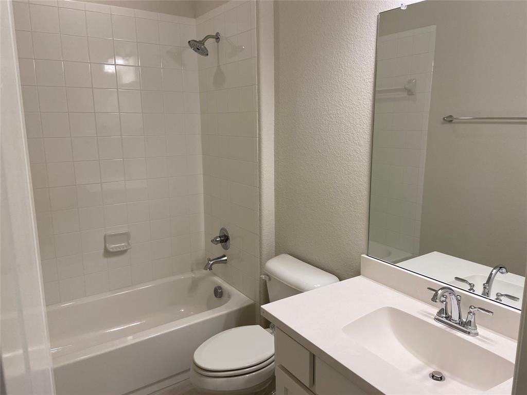 16217 Bidwell Park Dr - Photo 5 of 22