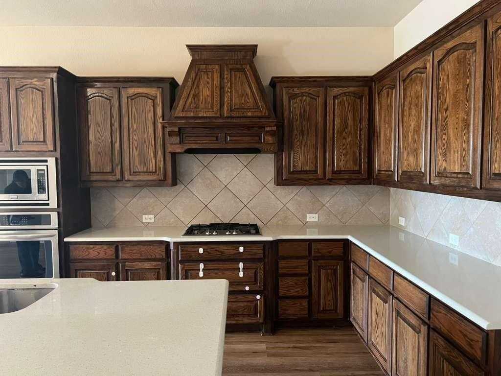 809 Seymour Ct - Photo 7 of 26